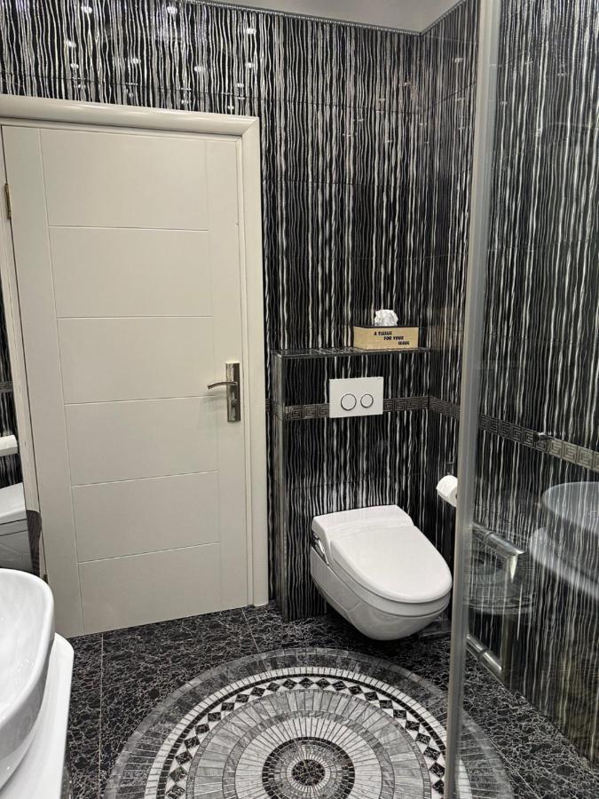 Isabella - Luxury With Style Right Next To The Beach, Private Pool And Sea View Apartmán Opatija
