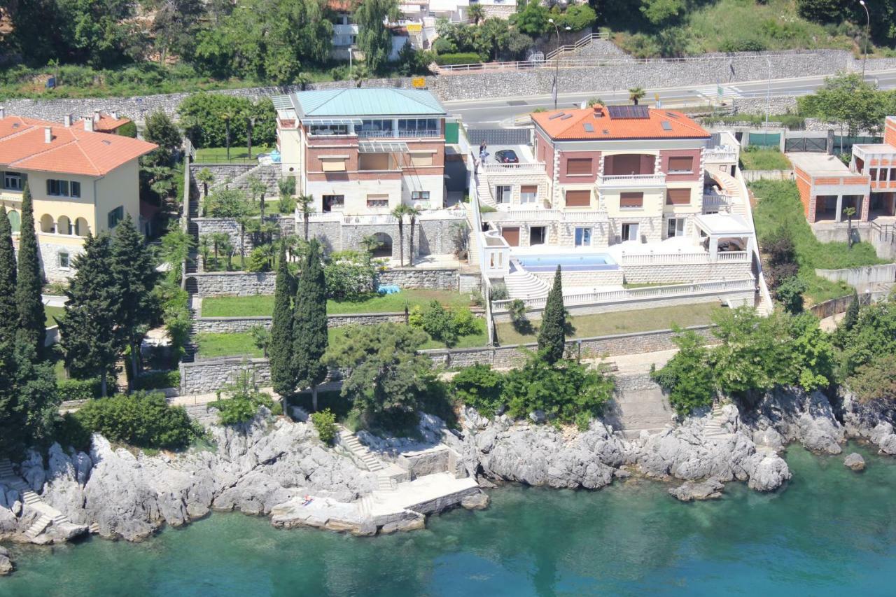 Isabella - Luxury With Style Right Next To The Beach, Private Pool And Sea View Apartment Opatija